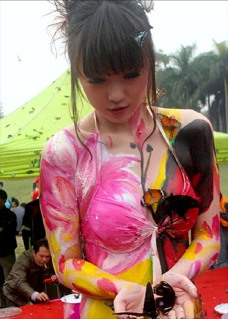 张筱雨 裸体 裸模张筱雨:年轻时拍21套写真火爆超刘亦菲- 生活百态