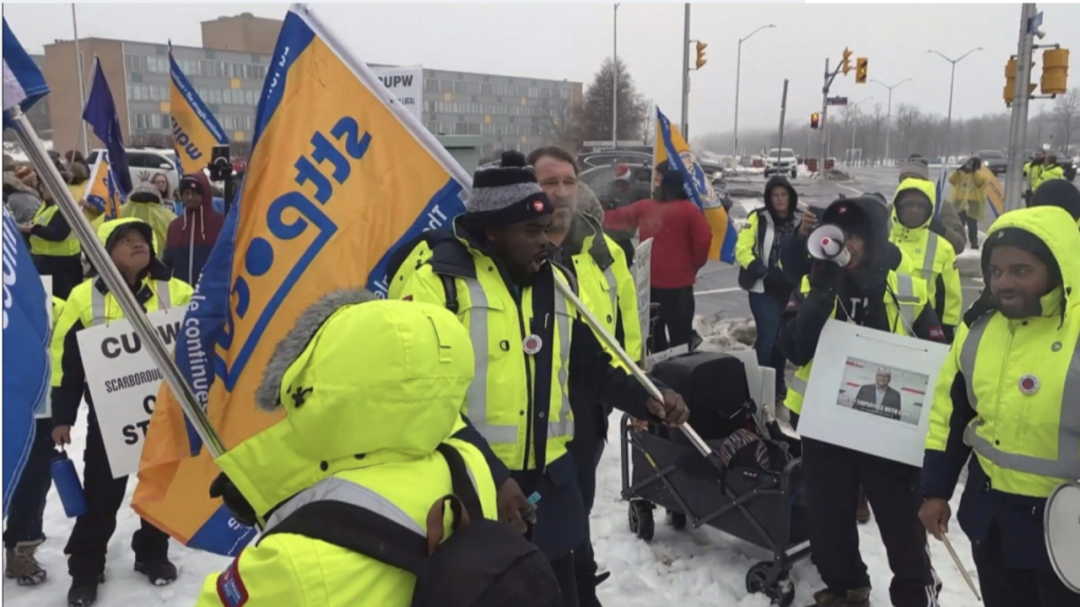 不裁员！Canada Post和工会达成和解！但罢工已长达四周、何时能结束？