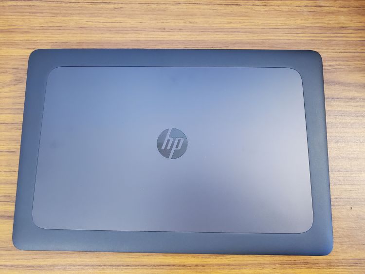 HP ZBook 17 G4 (Xeon E3-1535M v6/32gb/1TB/P5000) - 电脑/配件