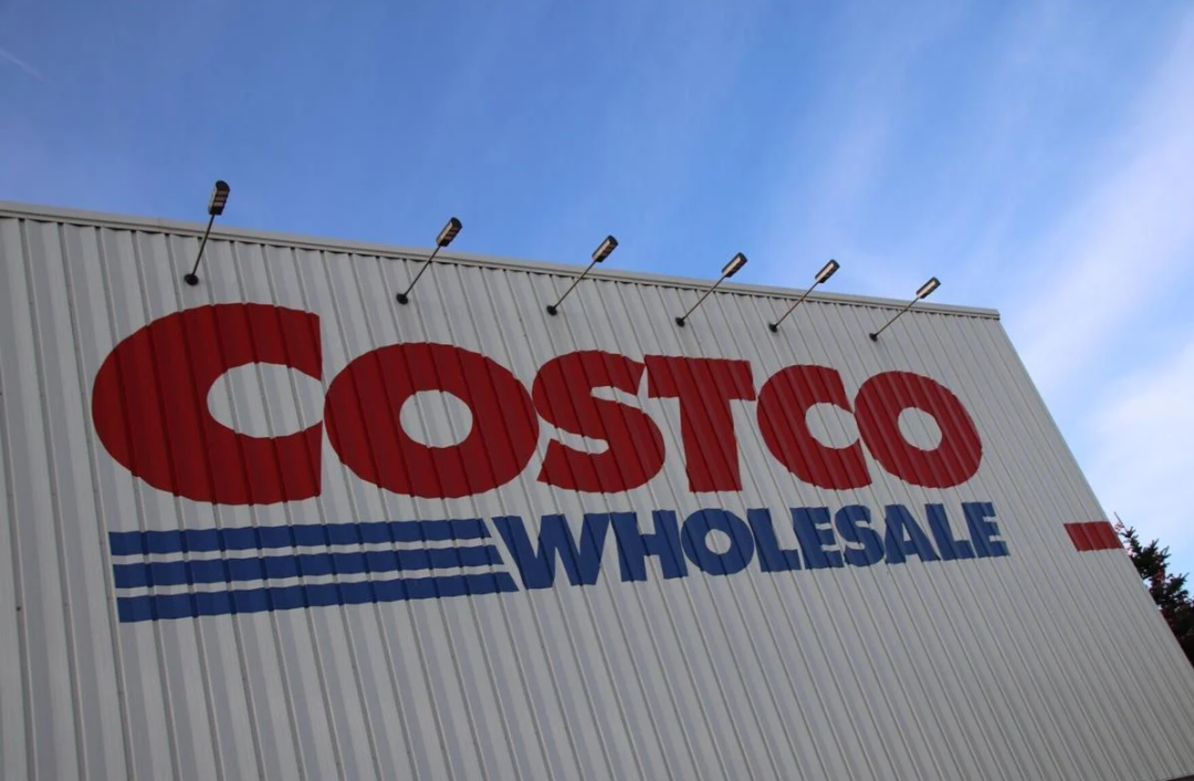 7 Costco Employee Benefits & Job Perks That Will Make You Think